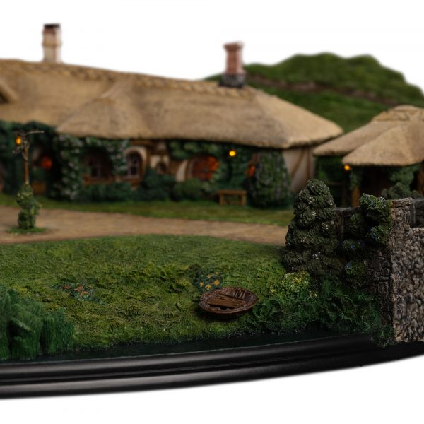 Weta - Green Dragon Inn - Limited Edition - Image 7