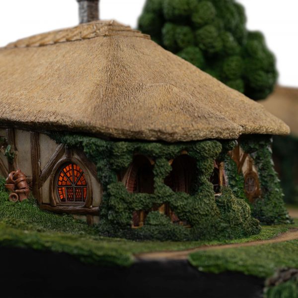 Weta - Green Dragon Inn - Limited Edition - Image 13