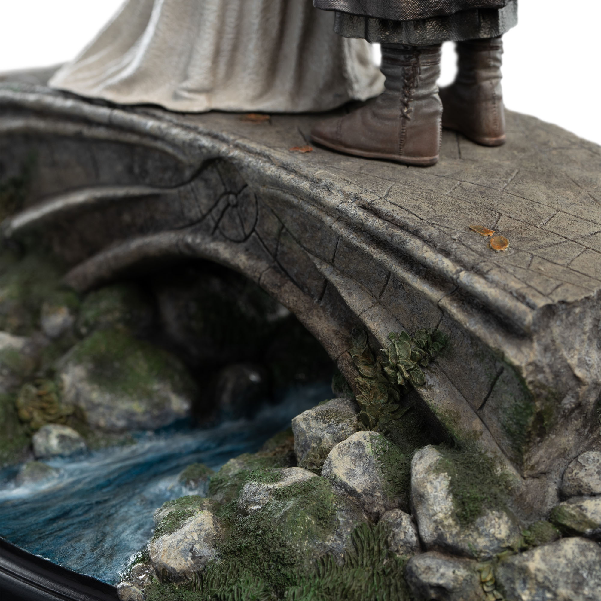 Weta - Aragorn and Arwen Miniature - Image 3