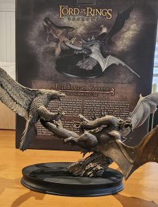 REPAIRED: Sideshow Exclusive Diorama - Fell Beast vs Gwaihir - Battle Above the Black Gate - Faux Bronze - Warner Artist Proof